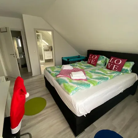 Schone Mit Eigenem Bad An Den Holstenhallen Guest house *
