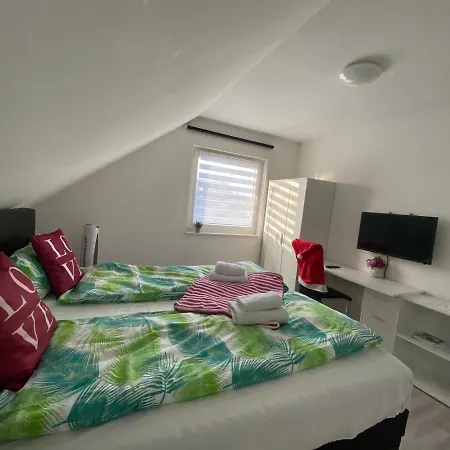 Guest house Schone Mit Eigenem Bad An Den Holstenhallen