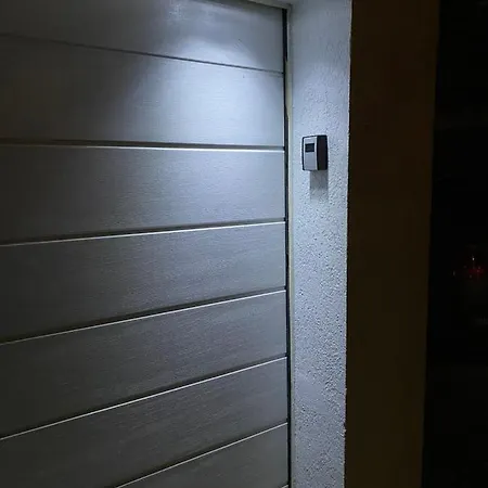 Gasthof Schöne Mit Eigenem Bad An Den Holstenhallen